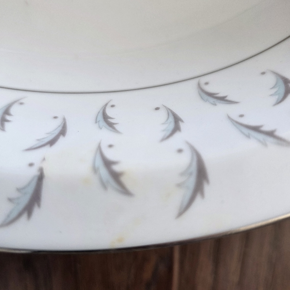 Kent Japan Normandy Oval 15" Serving Platter Blue Gray Leaves Silver Elegance - Picture 5 of 6